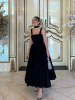 Dames Jurk – Mouwloos – A-lijn Midi – Vierkante Hals – Elegante Tailleaccentuatie