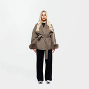 Hella Luxe | Dames Winterjas met Faux Fur en Elegante Tailleceintuur