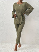 Kianna tweedelige set dames | Geribbelde co-ord met strikdetail en relaxte pasvorm