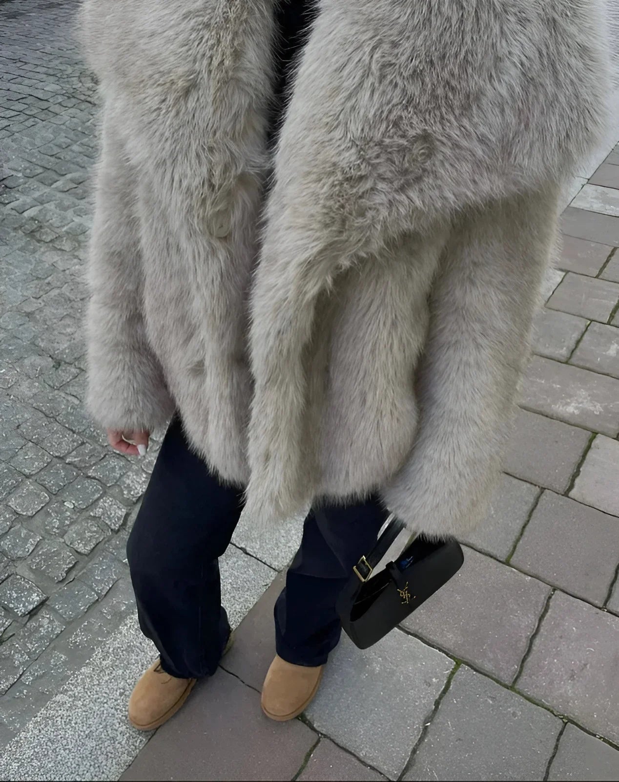 Lexi Fluffy Fur Jas | Dames jas van luxe faux fur met relaxed fit