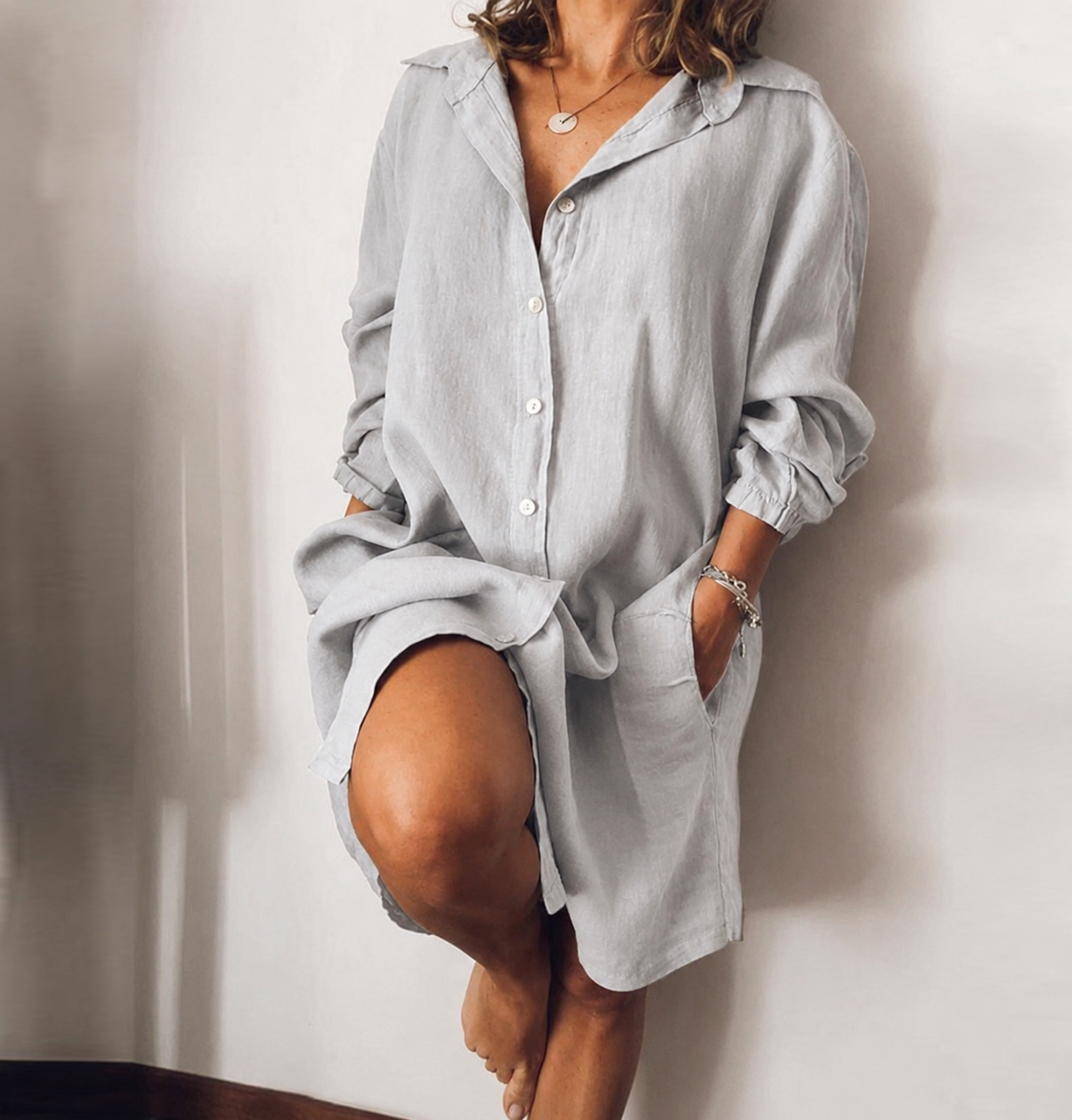 Dames blouse van linnen met lange rechte snit
