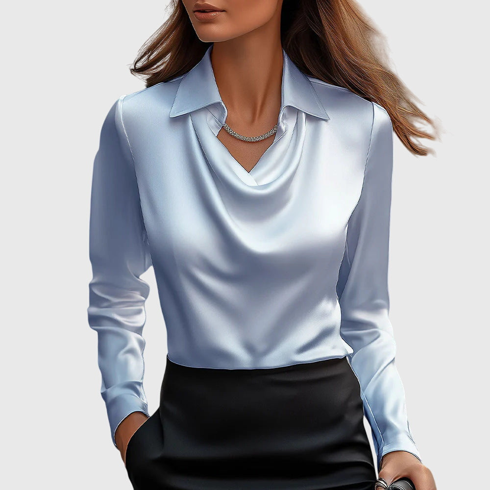 Monique | Dames blouse met geplooide halslijn en subtiele glans – elegant veelzijdig