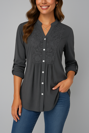 Dames Getailleerde Blouse – Met Kantdetail, Geschikt voor Werk en Dagelijks Gebruik