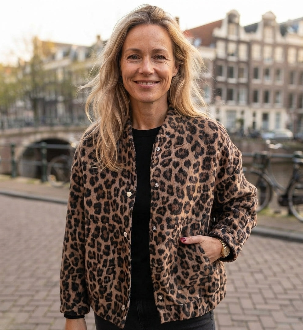 Larissa - Dames Bomberjack met Luipaardprint