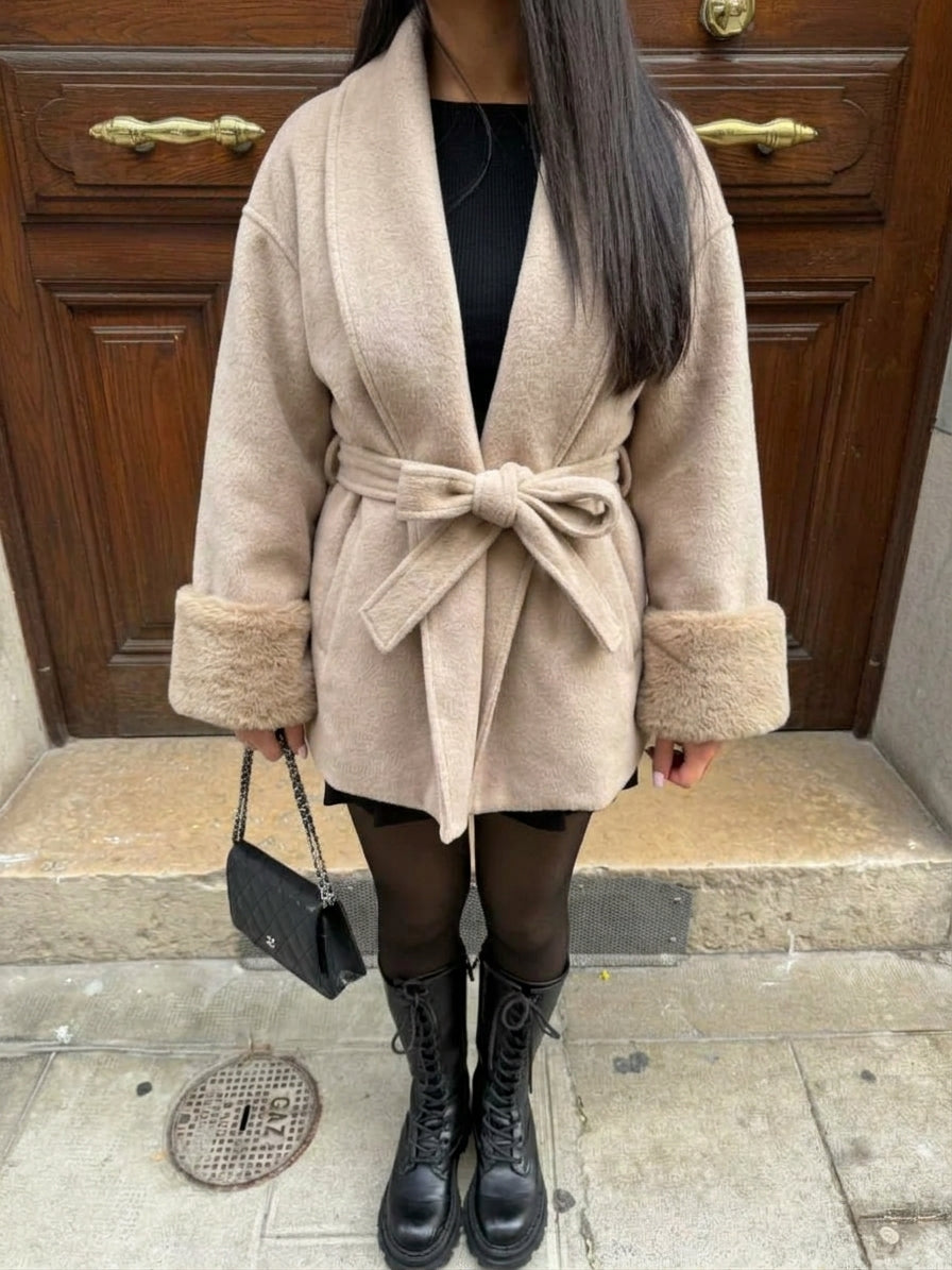 Faye - Dames Winterjas met Faux Fur en Elegante Tailleceintuur