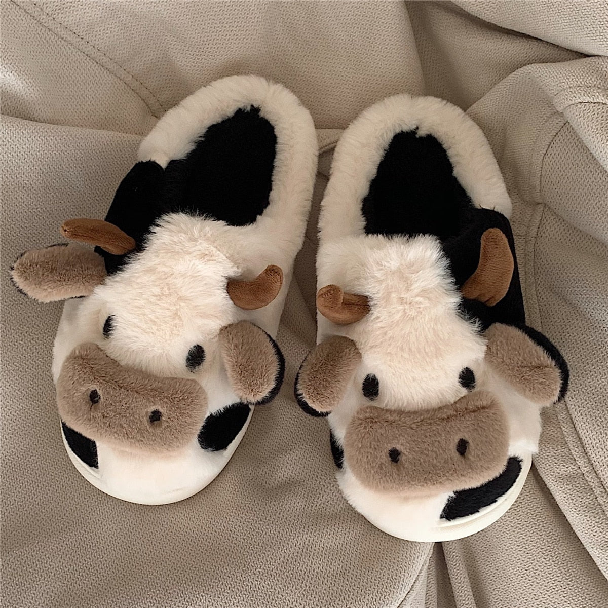 Amy  - De schattige fluffy dieren pantoffels!