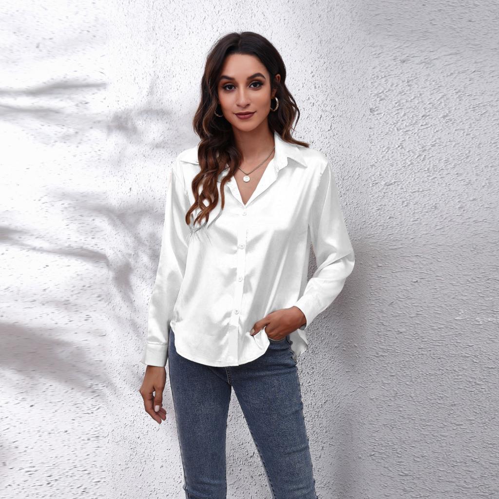 Sheila -  Een satijnen damesblouse