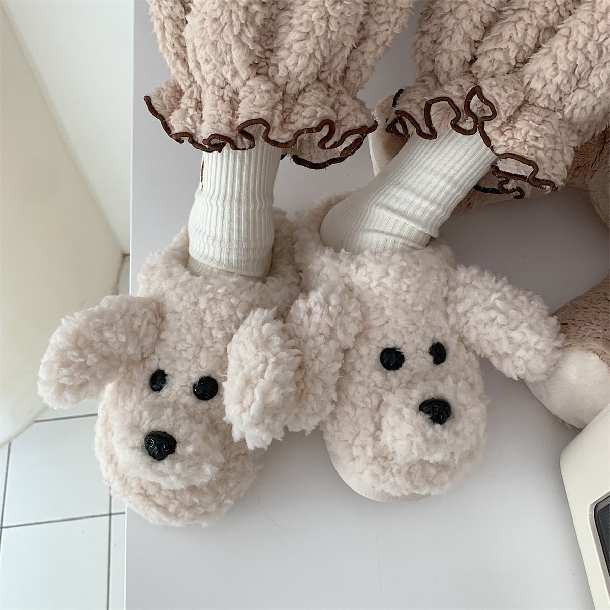 Amy  - De schattige fluffy dieren pantoffels!