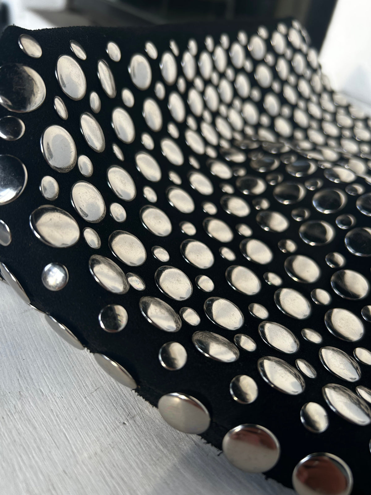 Bubble Bag | Dames schoudertas met studs en trendy speelse ronde vorm