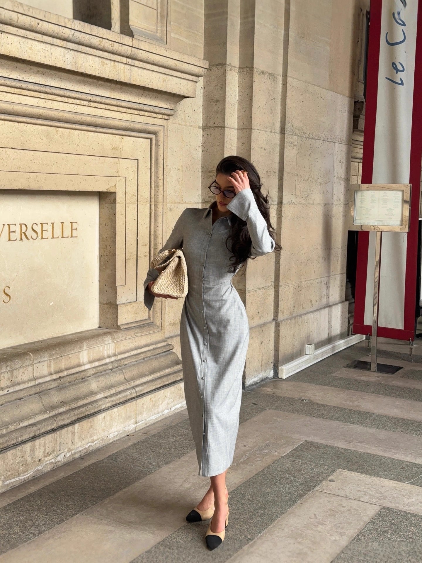 Nisa midi jurk dames | Getailleerde shirtjurk met kraag en elegante pasvorm