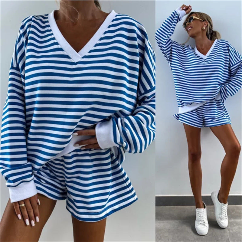 Dames Oversized Set – Casual voor Thuisgebruik, Met Gestreepte Details en Korte Broek