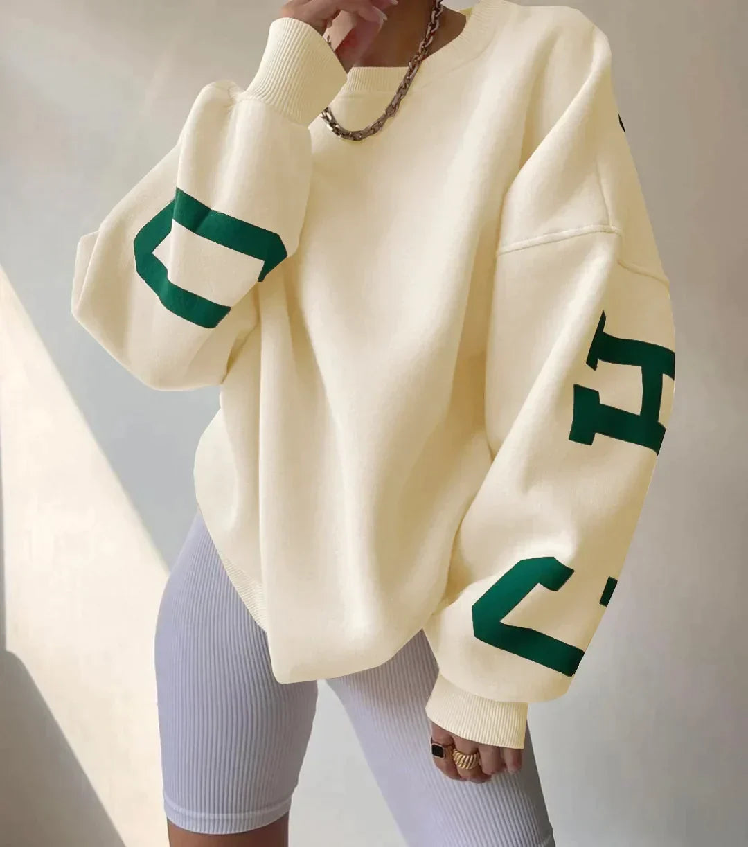 Dames Oversized Sweatshirt – Ronde hals zonder capuchon, grafische print op mouwen, casual