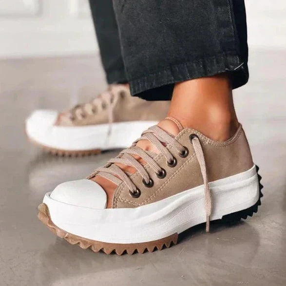 MM | Modieuze sportschoenen met platform