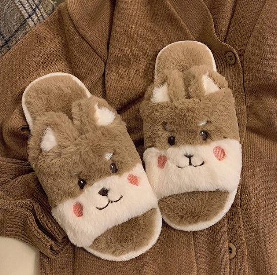 Amy  - De schattige fluffy dieren pantoffels!