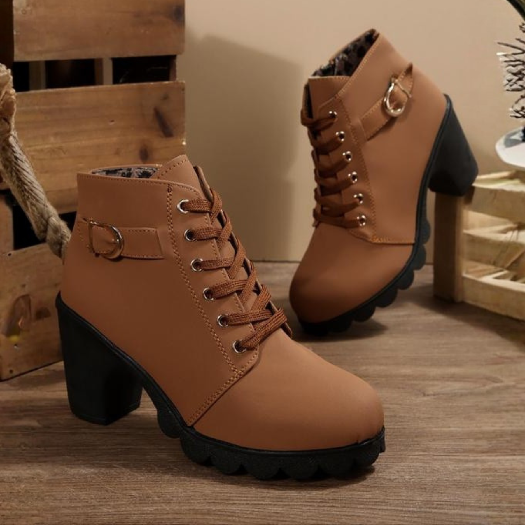 Dames Veterlaarzen met Blokhak en Gespdetail