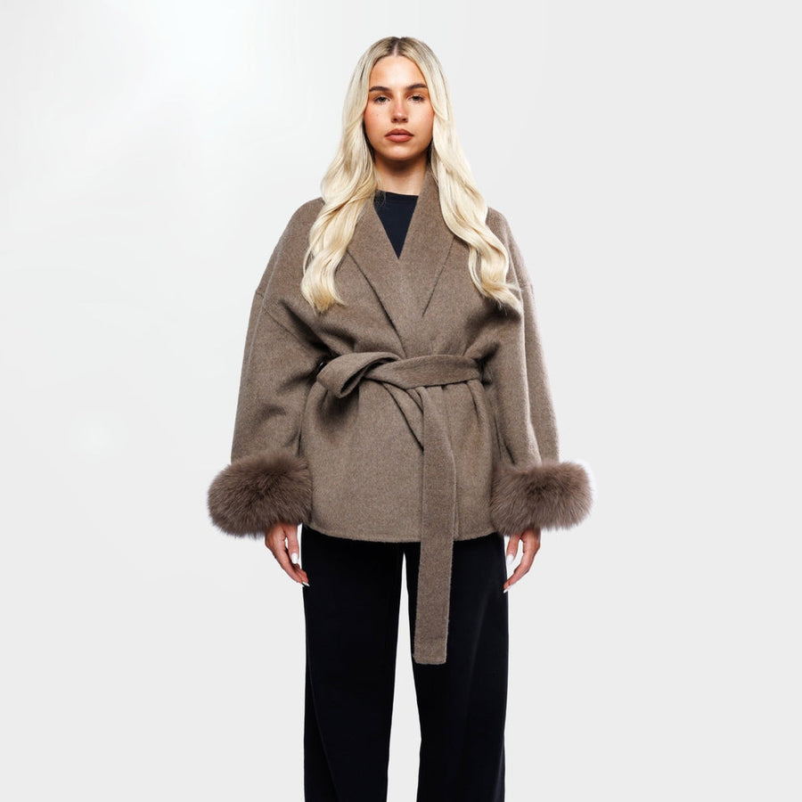 Hella Luxe | Dames Winterjas met Faux Fur en Elegante Tailleceintuur