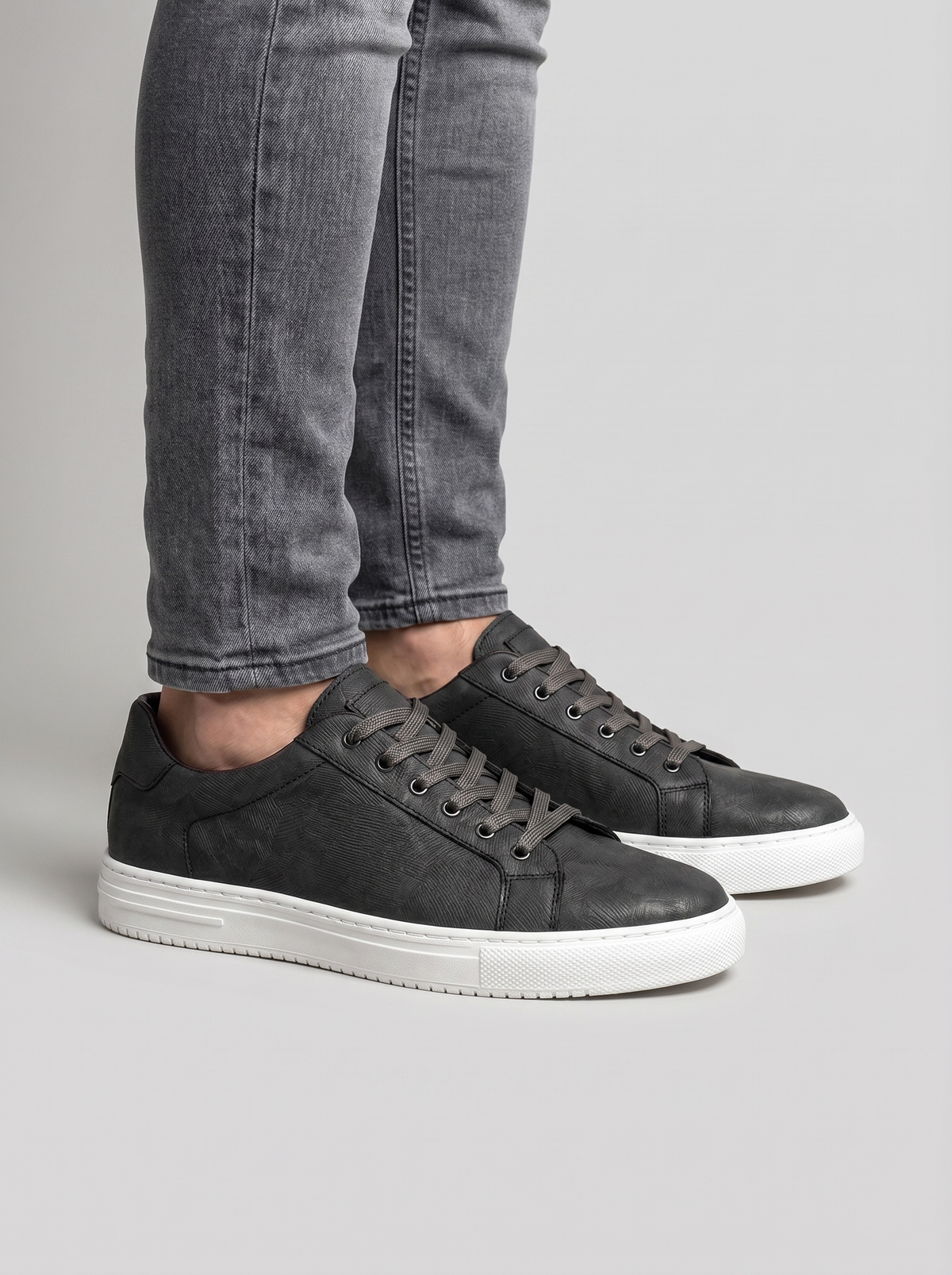 Heren Casual Sneakers – Laag, Vetersluiting, Ronde Neus, Geschikt voor Dagelijks Gebruik