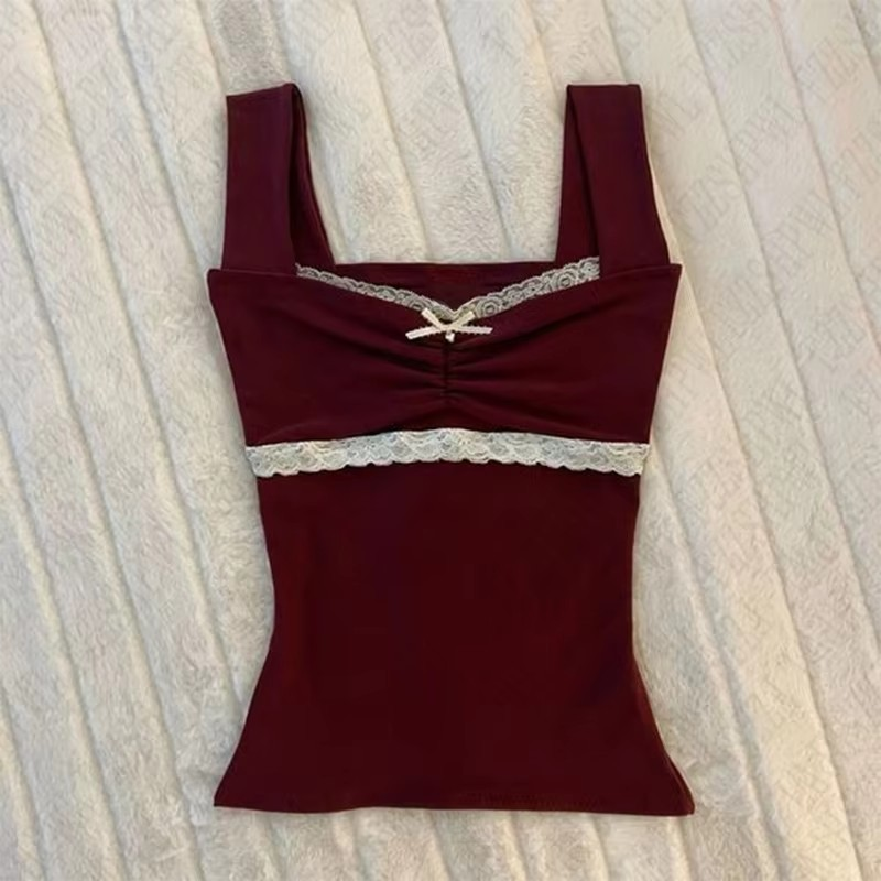 Dames Getailleerde Tanktop – Met Kanten Afwerking en Brede Bandjes voor Zomergebruik