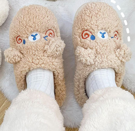 Amy  - De schattige fluffy dieren pantoffels!