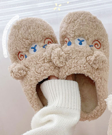 Amy  - De schattige fluffy dieren pantoffels!