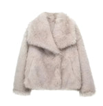 Lexi Fluffy Fur Jas | Dames jas van luxe faux fur met relaxed fit