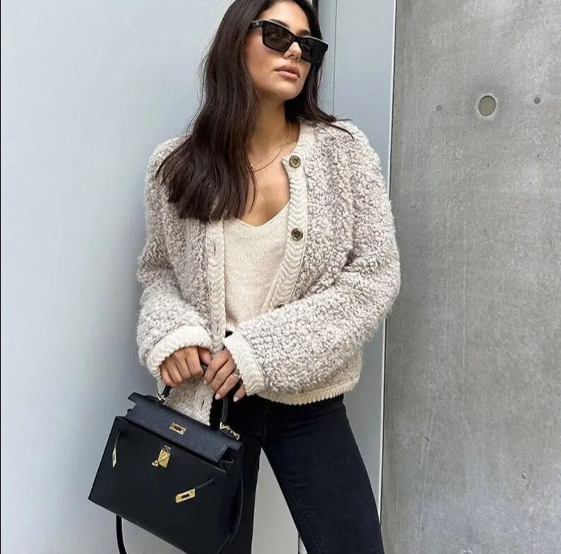 Ester | Dames cardigan met teddy knit en knopen