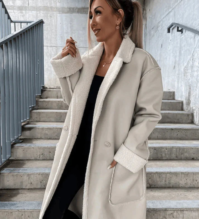 Lange Dames Winterjas met Luxe Pasvorm en Warmte