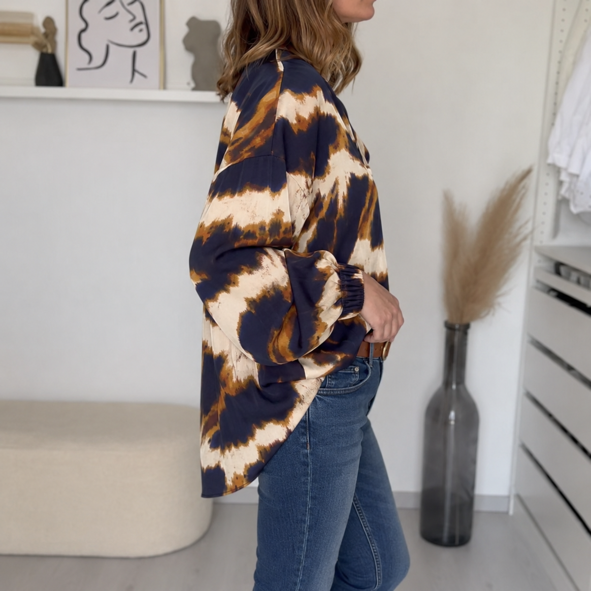 Dames Getailleerde Blouse – Met Knopen, Geschikt voor Werk en Dagelijks Gebruik