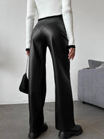 Nikka PU Leren Broek | Dames mid-waist broek met knopen en zakken