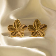 Luxe Bloem Oorbellen voor Dames in Gouden Afwerking | Tijdloze Statement Sieraden voor Feestelijke Gelegenheden